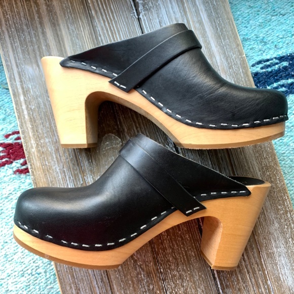 Swedish Hasbeens Slip In Classic Clogs 6 - Picture 2 of 10
